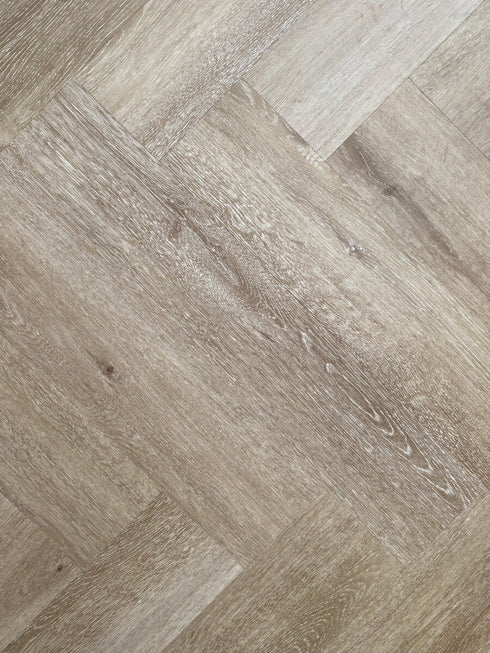 9mm Hybrid Herringbone Obsidian - Night Wind - HTT Flooring